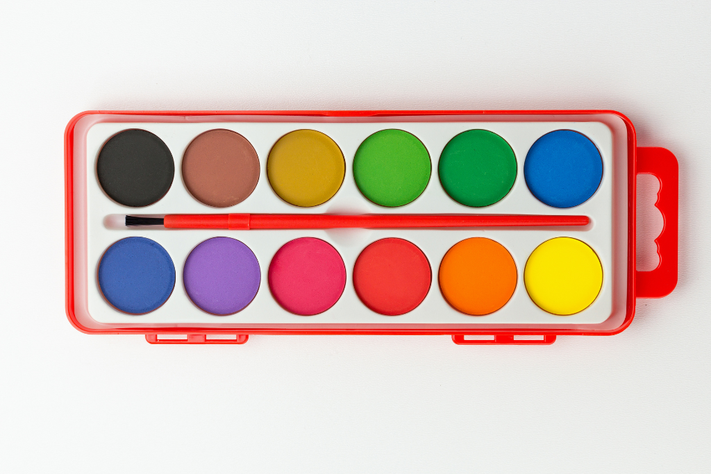 photo of a watercolor palette 